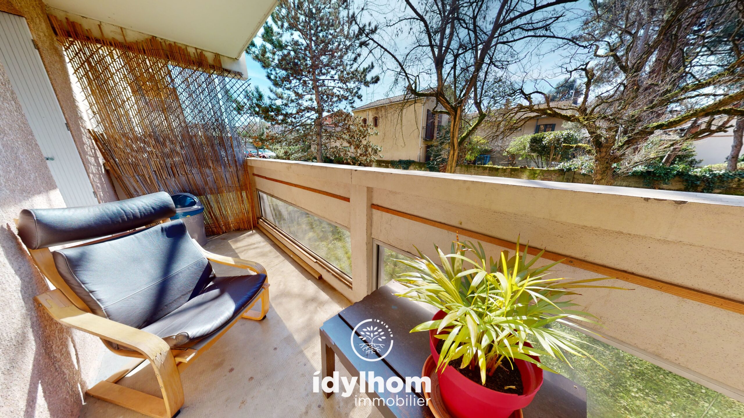 SALVADOR : Appartement de type T1 Bis de 30 m2 avec balcon à Toulouse – Port Saint Sauveur