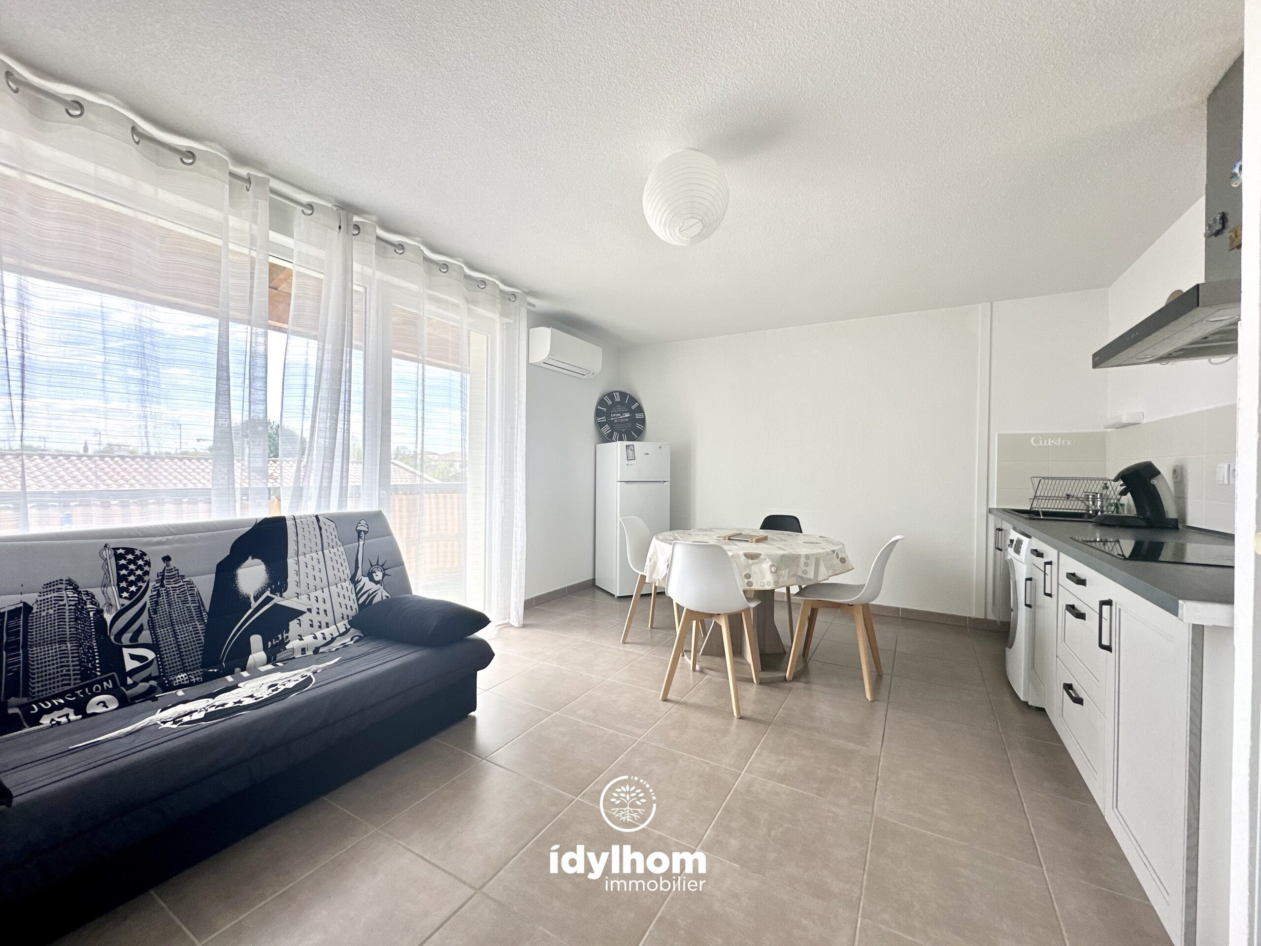 SUD : Appartement T2 meublé climatisé de 42 m2 avec parking, à Saint-Alban