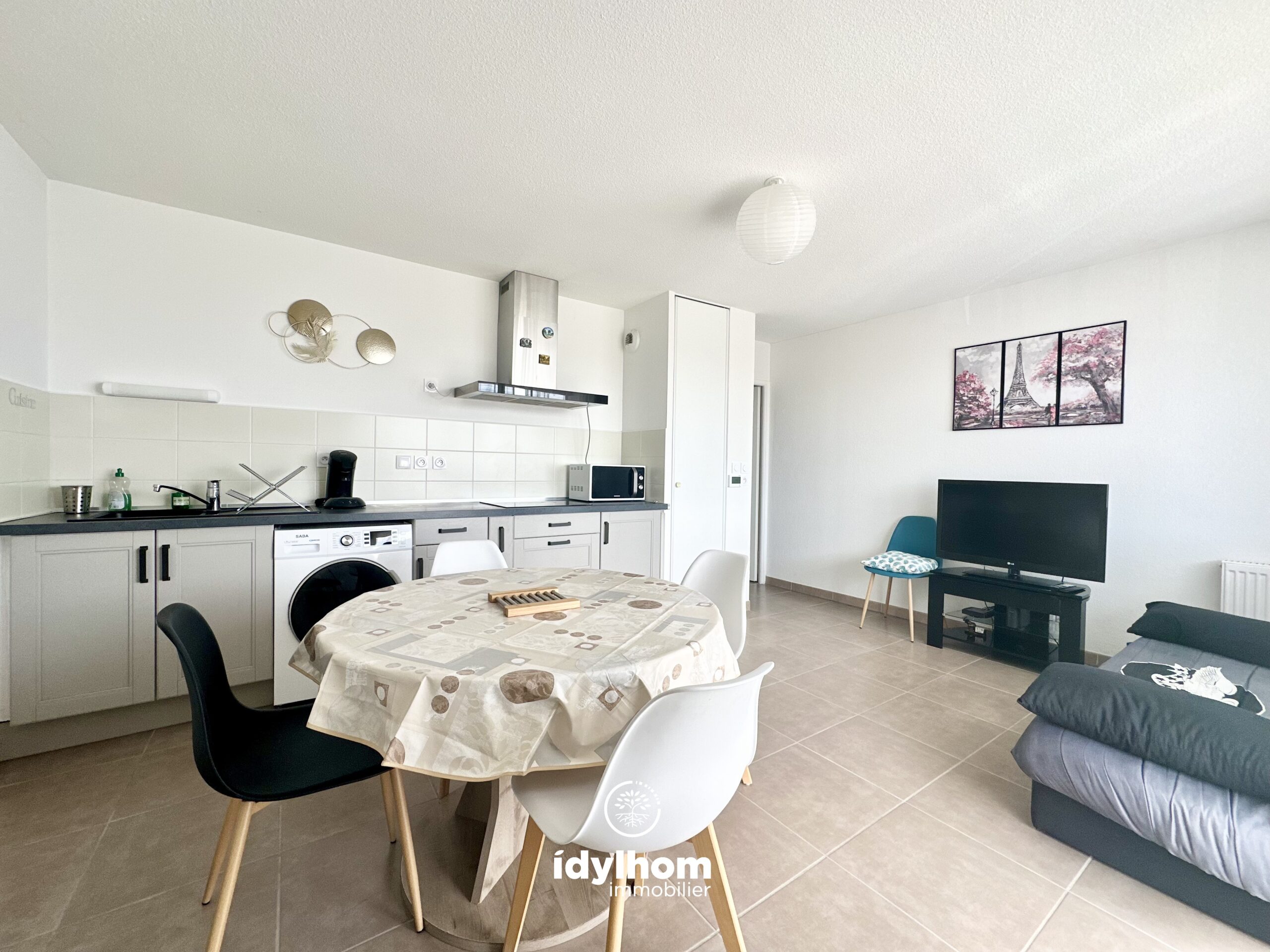 SUD : Appartement T2 meublé climatisé de 42 m2 avec parking, à Saint-Alban