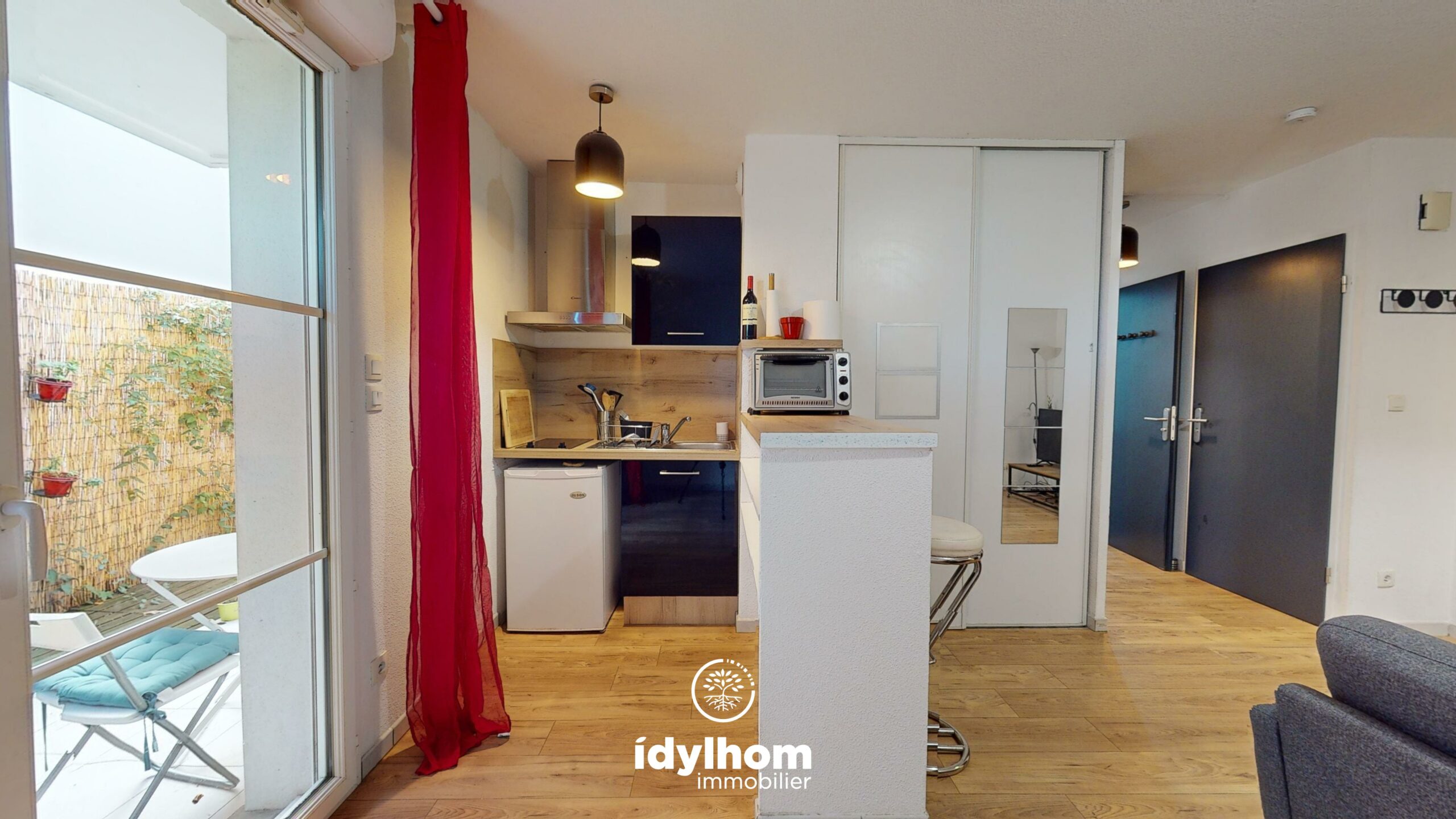 PATIO : Appartement T2 de 36 m2 avec grande terrasse et parking, à Frouzins