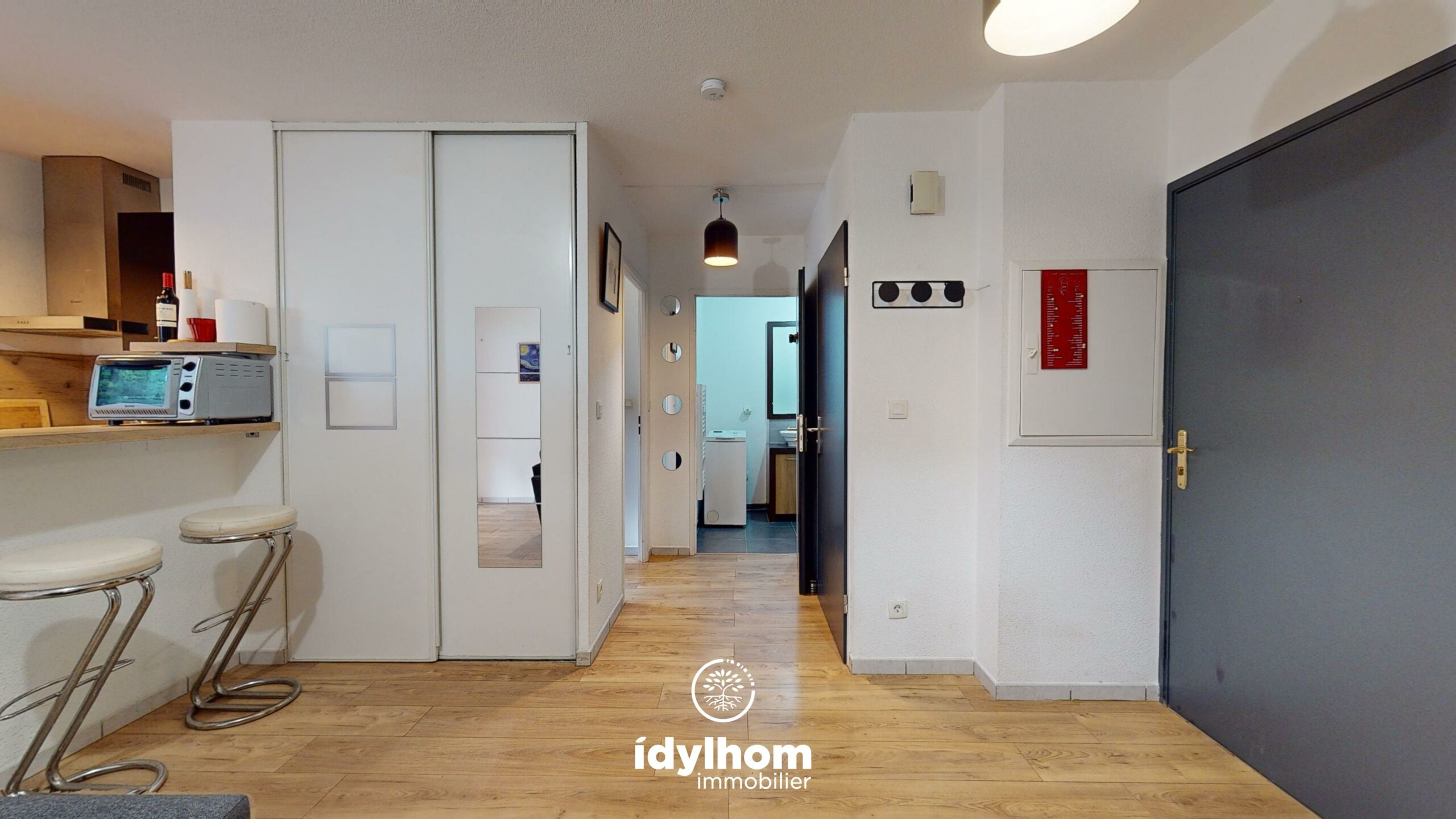 PATIO : Appartement T2 de 36 m2 avec grande terrasse et parking, à Frouzins