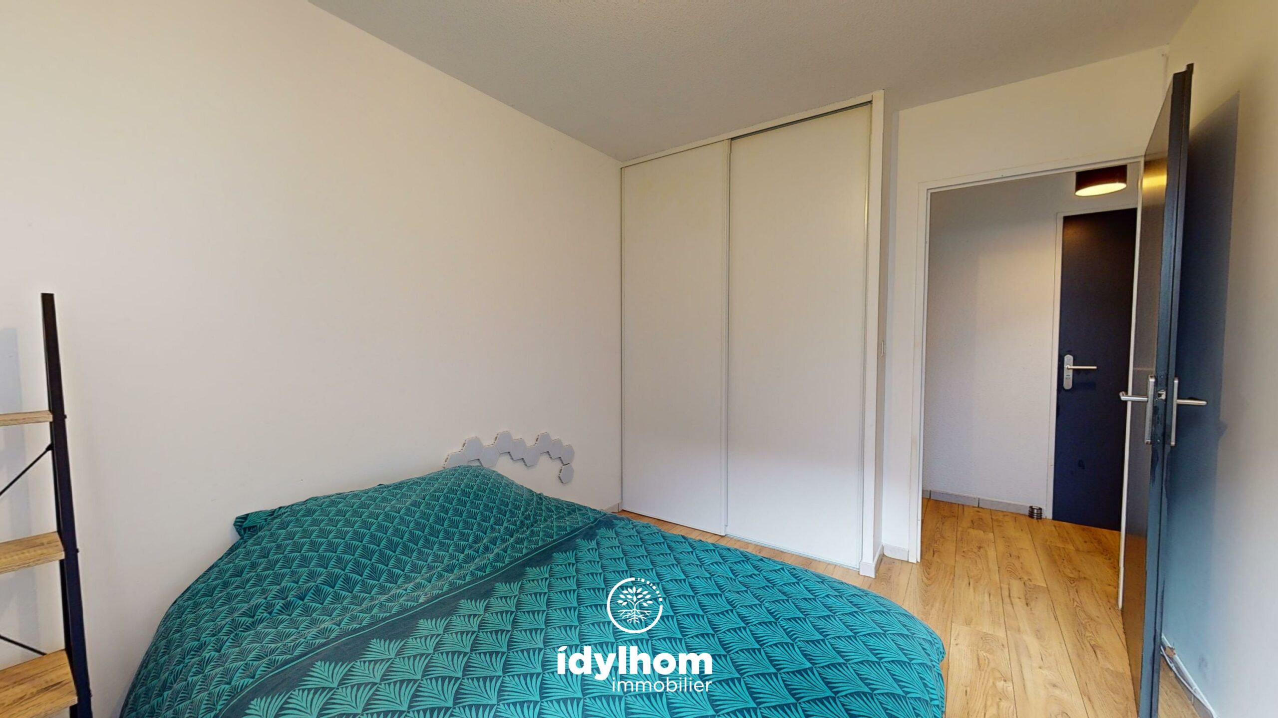 PATIO : Appartement T2 de 36 m2 avec grande terrasse et parking, à Frouzins