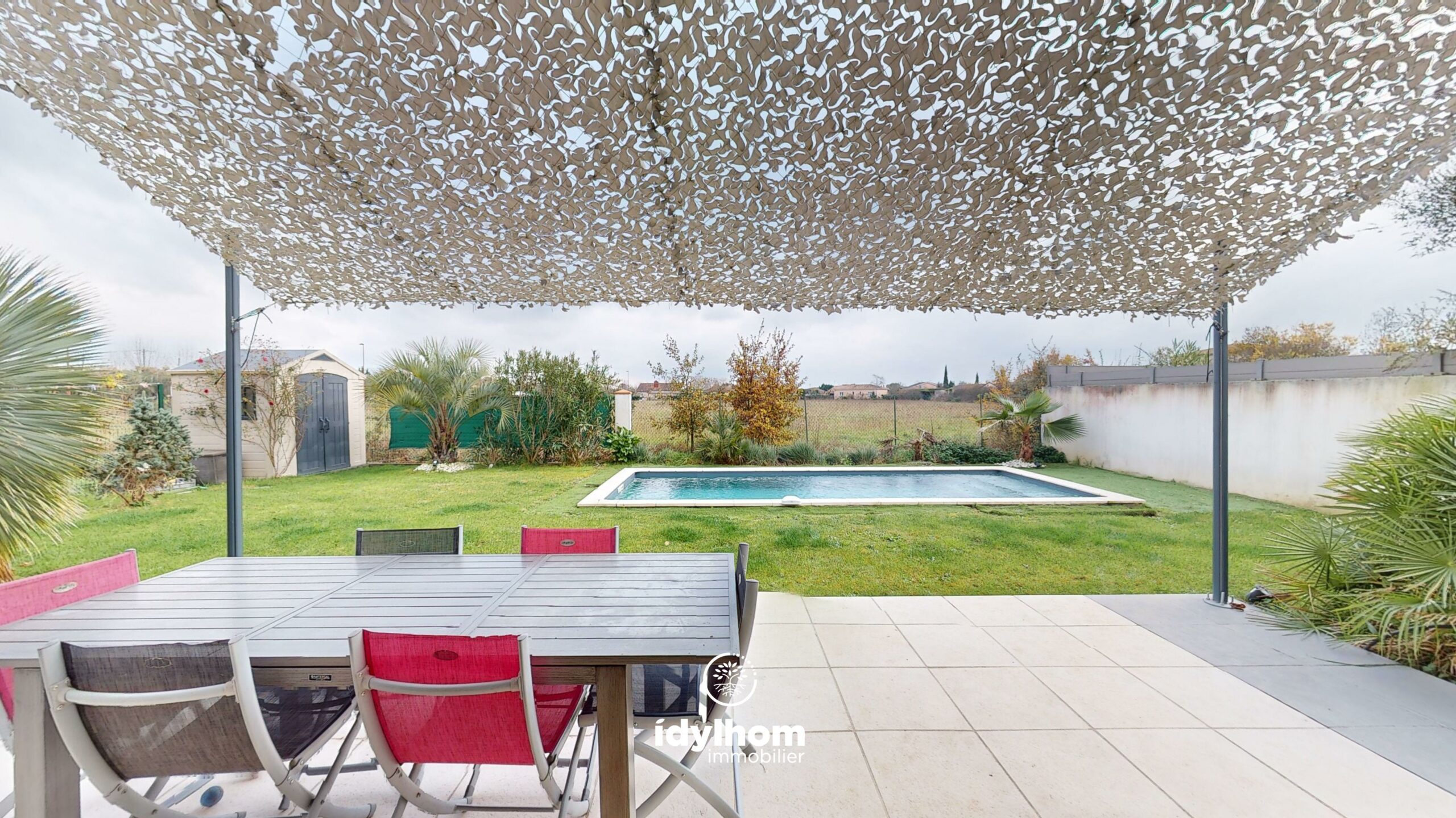 JUNGLE : Maison T5 moderne de 114 m² avec garage et piscine à Frouzins