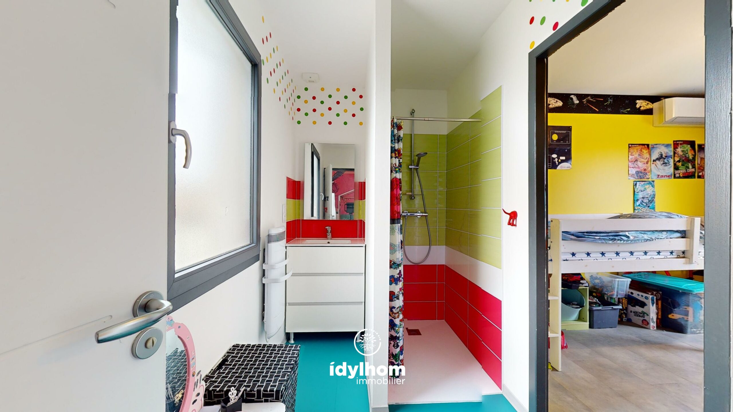 JUNGLE : Maison T5 moderne de 114 m² avec garage et piscine à Frouzins