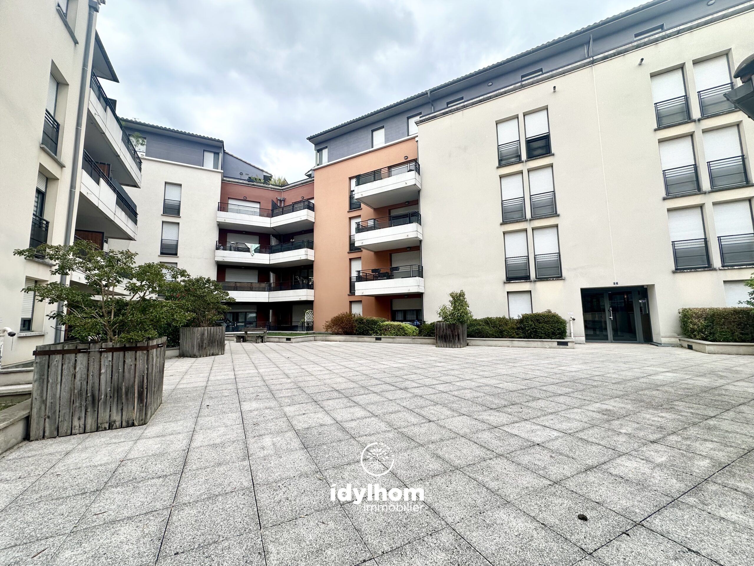 SOLEO -Apt T2 avec terrasse de 11 m2 et parking en sous-sol – Toulouse, quartier Purpan