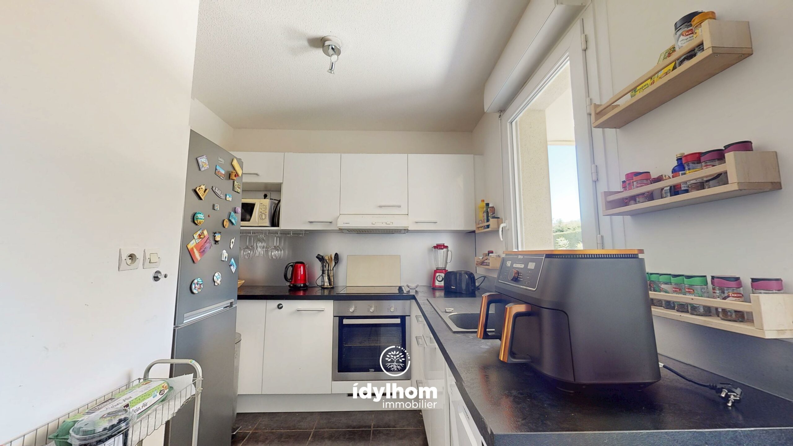 KAORA -Appartement T3 lumineux avec terrasse, double parking & 2 piscines
