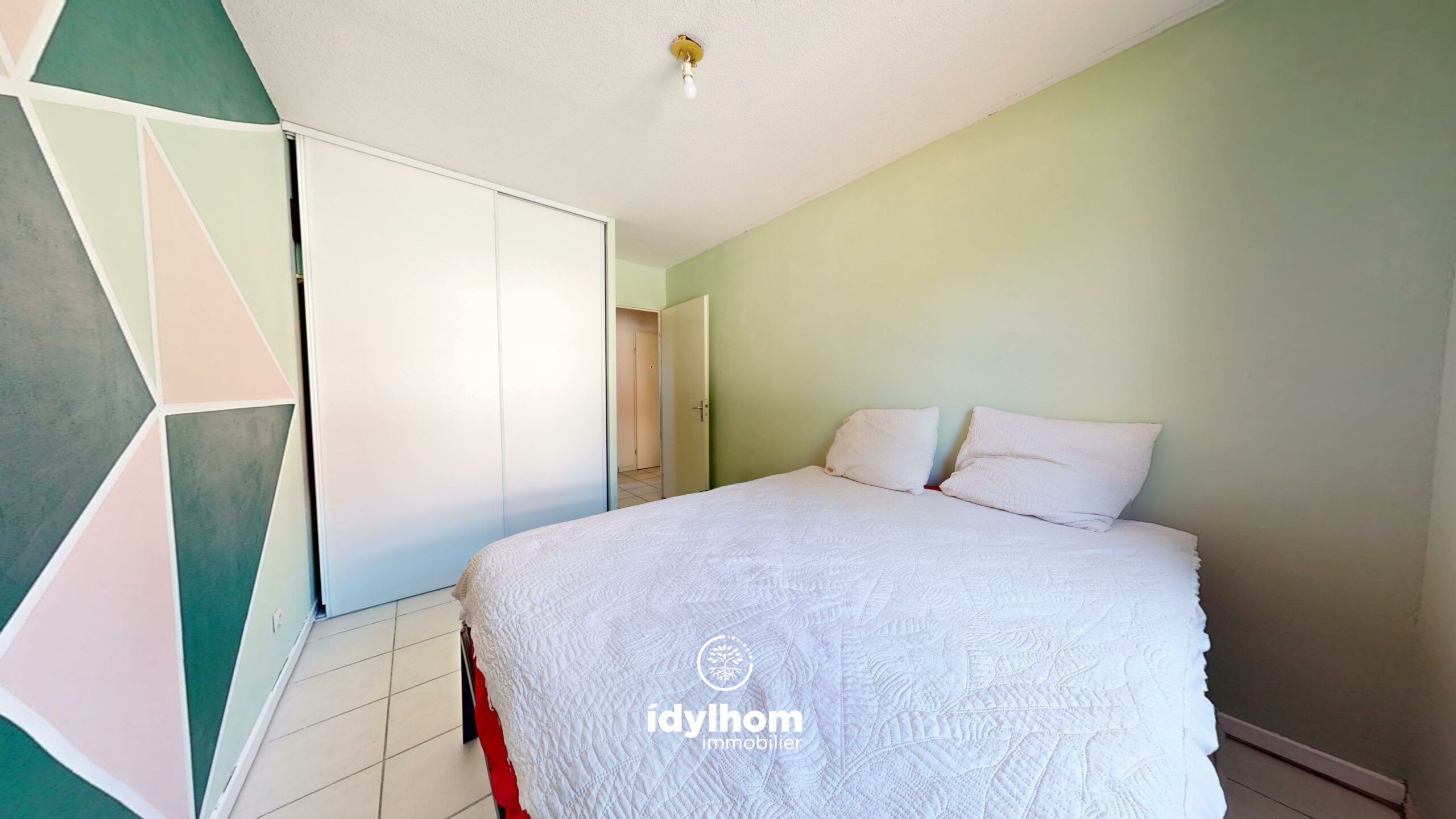 KAORA -Appartement T3 lumineux avec terrasse, double parking & 2 piscines