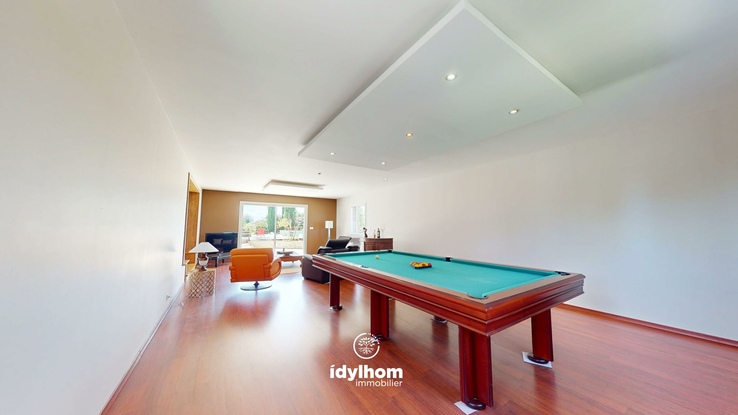TOSCANE – Villa d’exception de 260 m2 avec piscine et sous-sol à Castelnau-de-Lévis