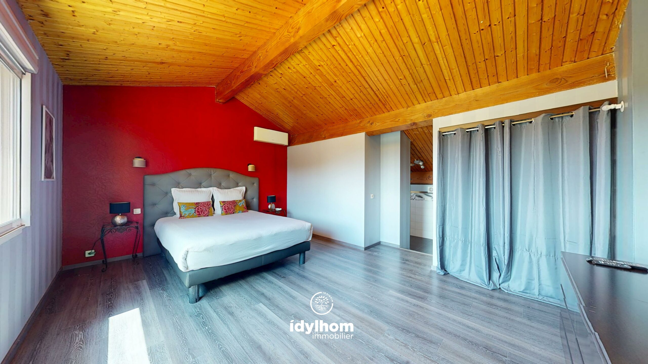 TOSCANE – Villa d’exception de 260 m2 avec piscine et sous-sol à Castelnau-de-Lévis