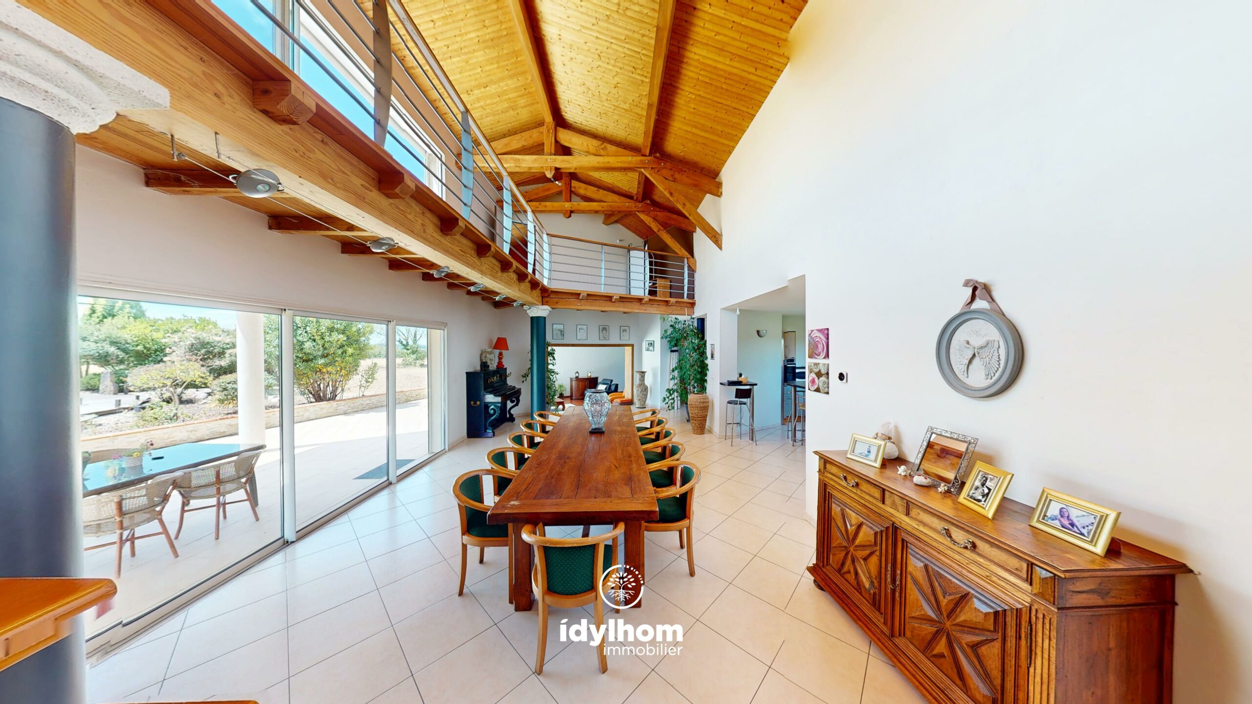 TOSCANE – Villa d’exception de 260 m2 avec piscine et sous-sol à Castelnau-de-Lévis