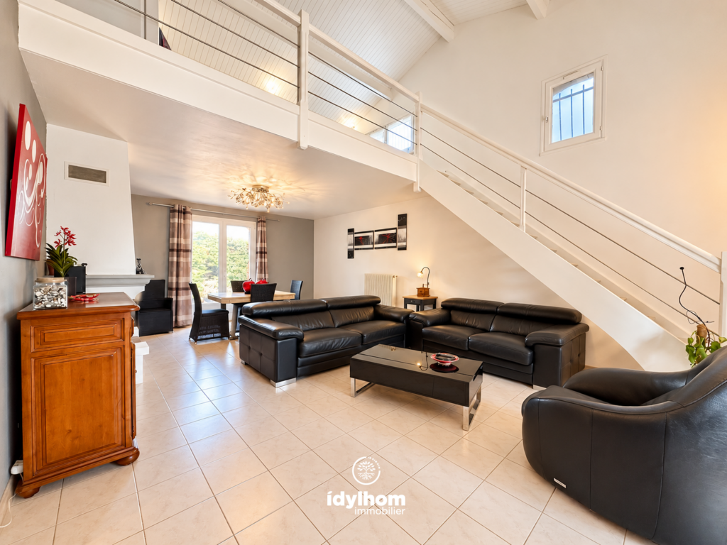 ALMA — Maison familiale T6 avec jardin à Villeneuve-Tolosane